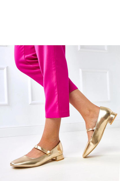 Solea's stylish eco-leather pumps displayed in various sizes EU 36 to 41, perfect for both casual and elegant outfits.