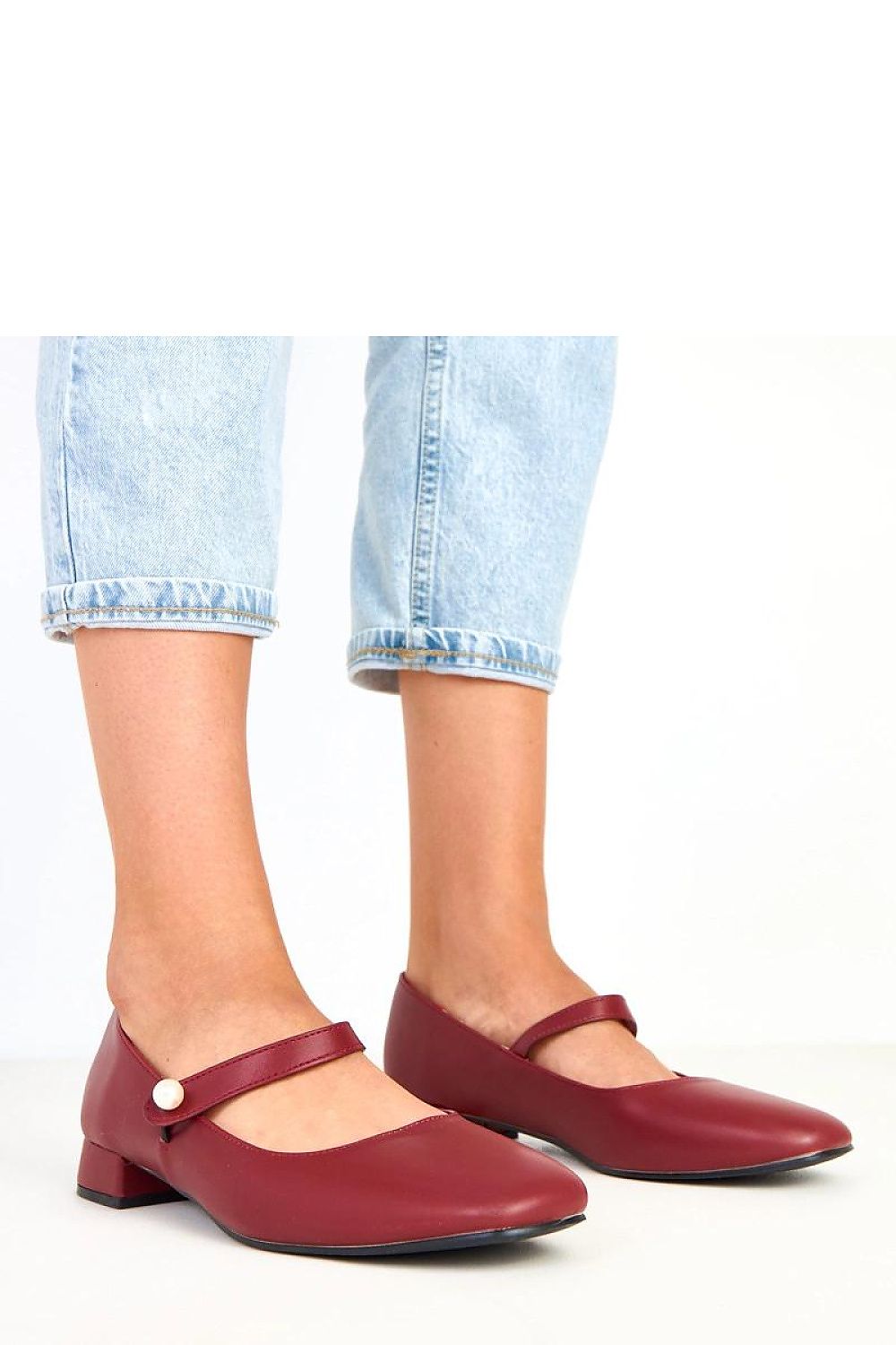 Solea's elegant eco-leather pumps in various sizes EU 36-41, ideal for both casual and formal outfits.