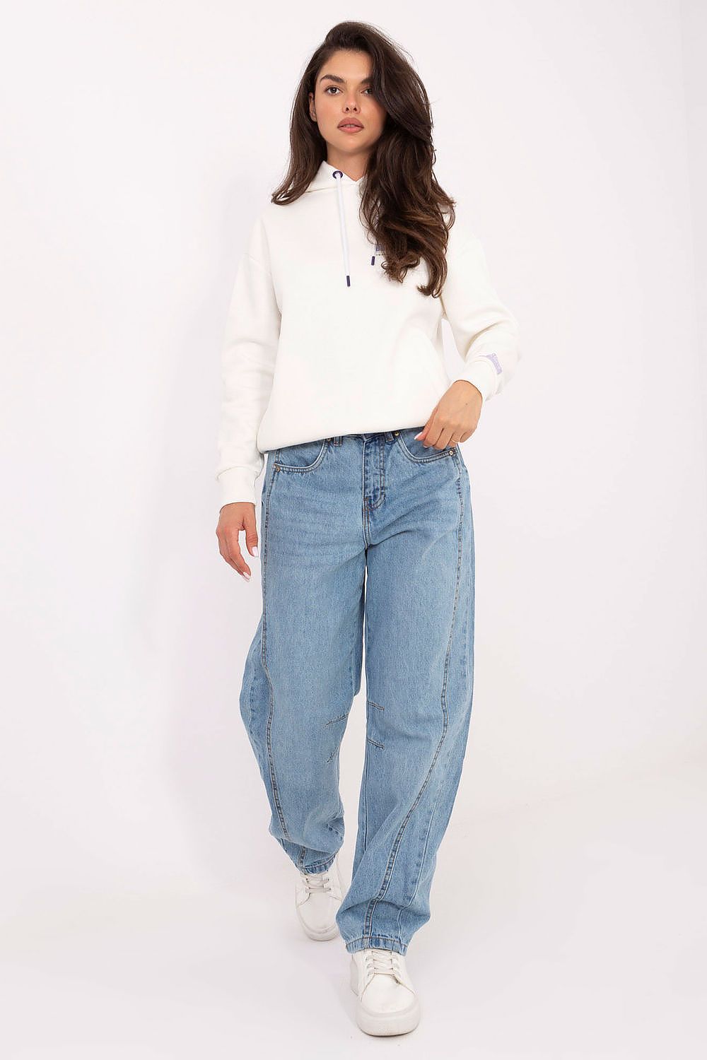 Stylish Women's Balloon Fit Jeans by Sublevel, showcasing high waist design and cotton fabric for luxurious comfort.