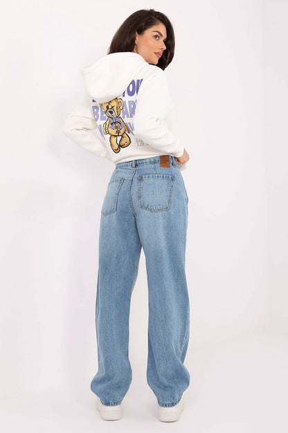Elegant Women's Balloon Fit Jeans by Sublevel displayed in various sizes, highlighting modern fashion and exceptional fit.