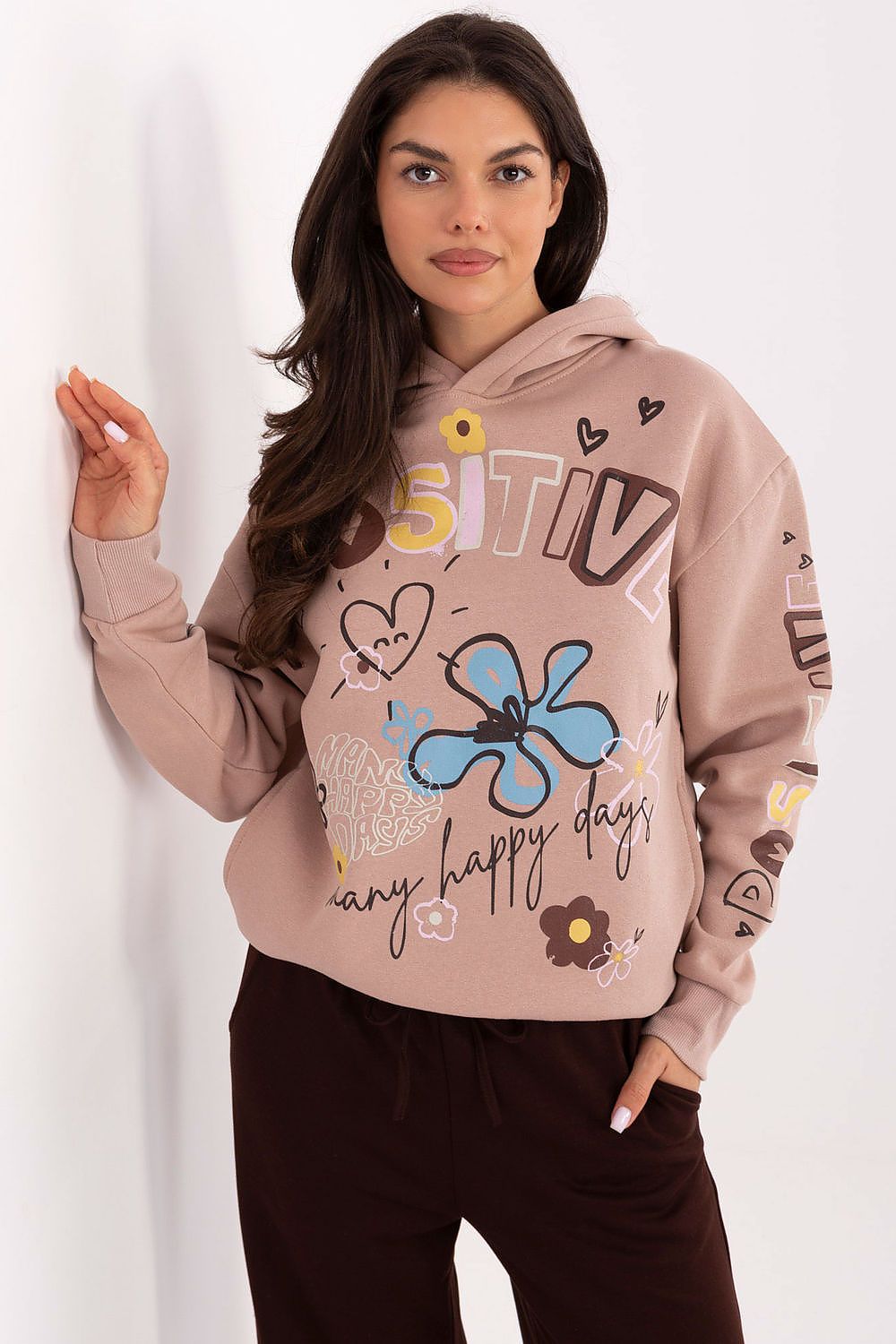 Luxurious casual women's sweatshirt by Sublevel in comfort blend cotton and polyester, featuring a stylish print, ideal for everyday elegance.