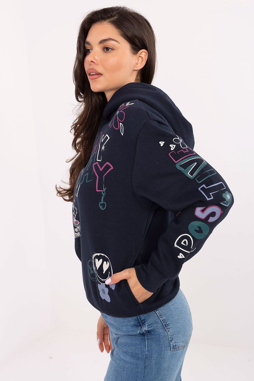 Experience exceptional comfort with this Sublevel women's sweatshirt, designed with a luxurious cotton and polyester blend and fashionable prints.