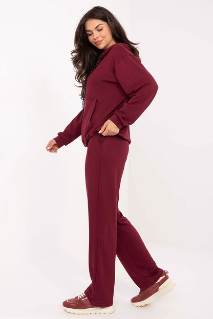 Elegant sweatshirt from the luxury women's tracksuit set by Relevance, designed in a soft viscose blend with a minimalist style and long sleeves.