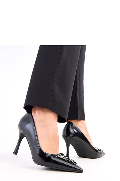 Refined Solea high heel shoes in patent leather with intricate zircon embellishments, perfect for occasions that call for sophistication and elegance.