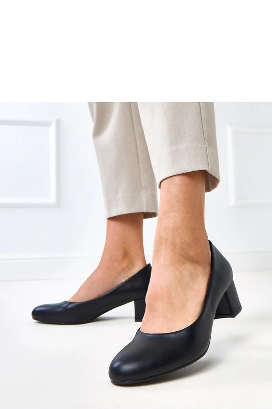 Elegant women's block heel pumps by Solea, featuring a 5cm block heel and crafted from high-quality faux leather in sizes EU 36-41.
