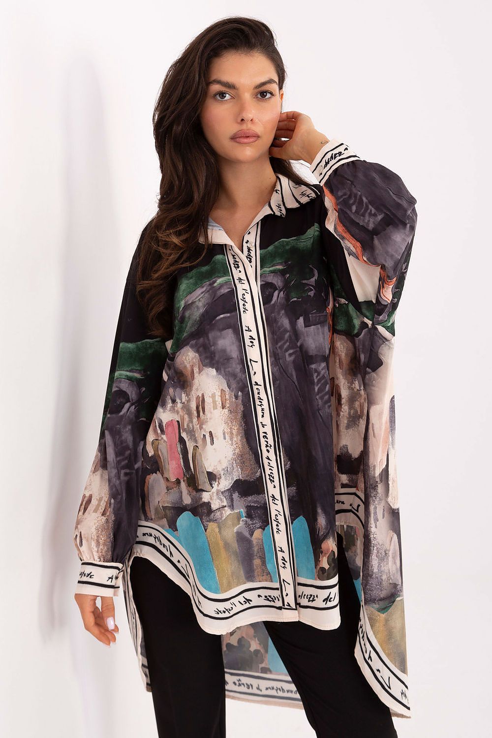 Sophisticated Rue Paris women's shirt showcasing intricate inscriptions and elegant flap fastenings, available in EU size 0 for a modern look.