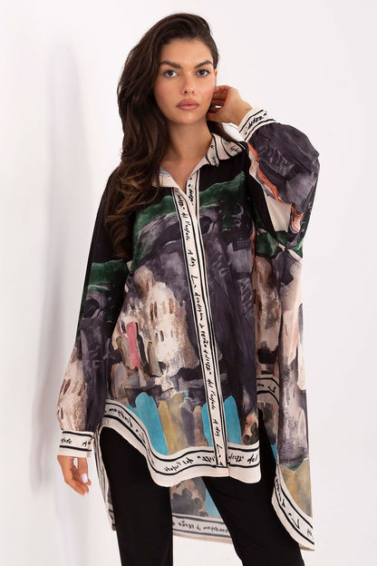 Sophisticated Rue Paris women's shirt showcasing intricate inscriptions and elegant flap fastenings, available in EU size 0 for a modern look.