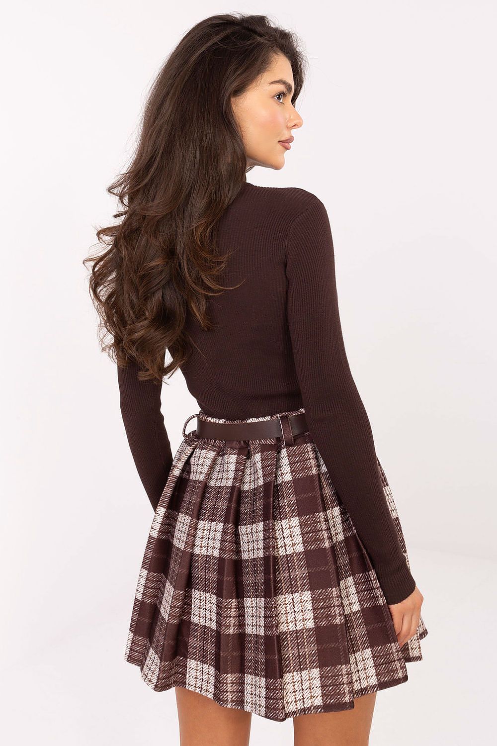 Elegant pleated mini skirt by Rue Paris in a lightweight checkered design, showcasing versatility for casual and office wear.