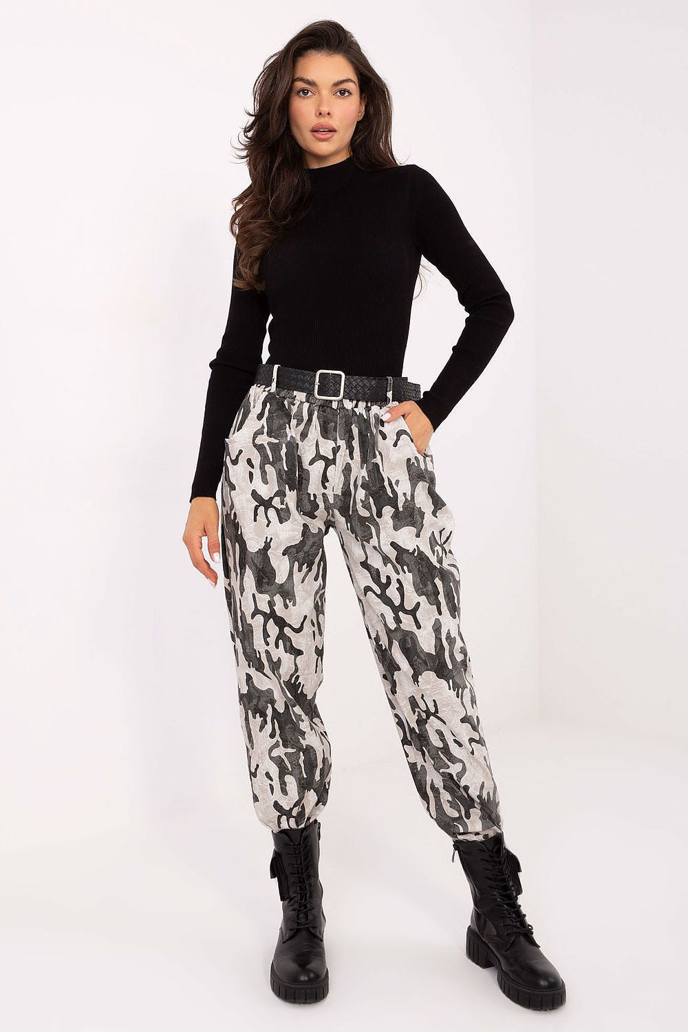 High-waisted women's casual trousers by Italy Moda featuring a luxury animal motif, perfect for elevated everyday wear.