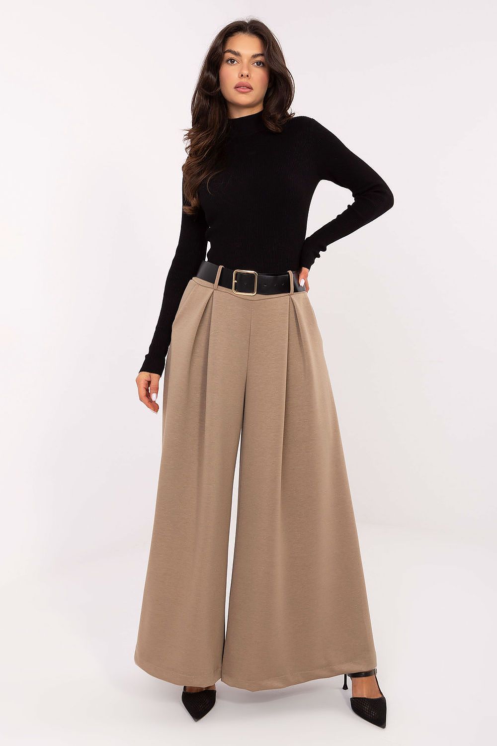 Luxurious viscose-polyester blend palazzo pants from Italy Moda, featuring a flattering wide-leg silhouette and chic decorative pleats.