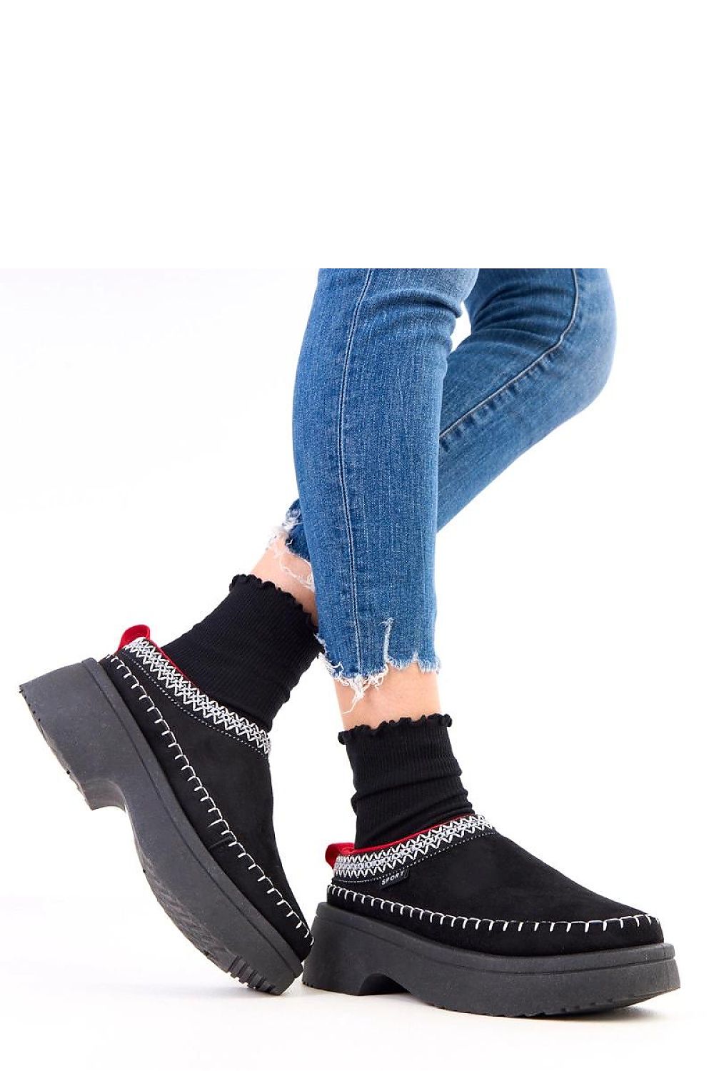 Solea women's elegant slip-on slippers displaying various sizes EU 36-41, crafted from plush eco-friendly suede with embroidered detailing.