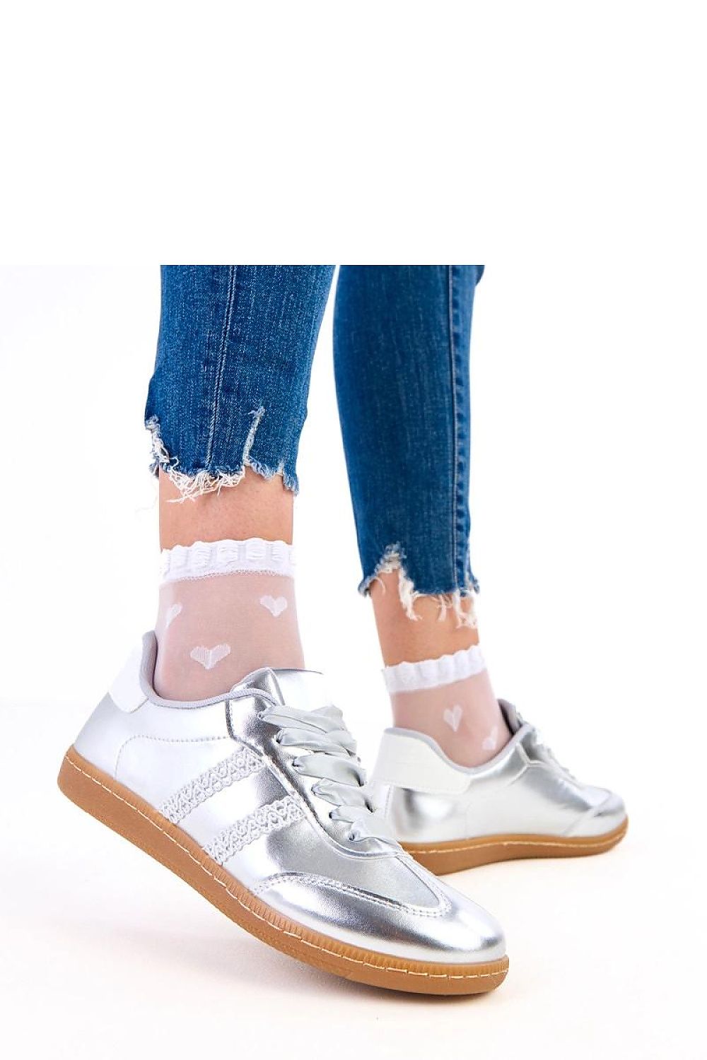 Solea eco leather women's sport shoes displayed in various sizes EU 36-41, featuring a stylish low cut and round toe.