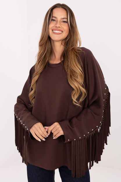 Chic women's sweatshirt from Factory Price, crafted with a comfortable viscose-polyester blend, embellished with fringes and studs for a unique, edgy touch.