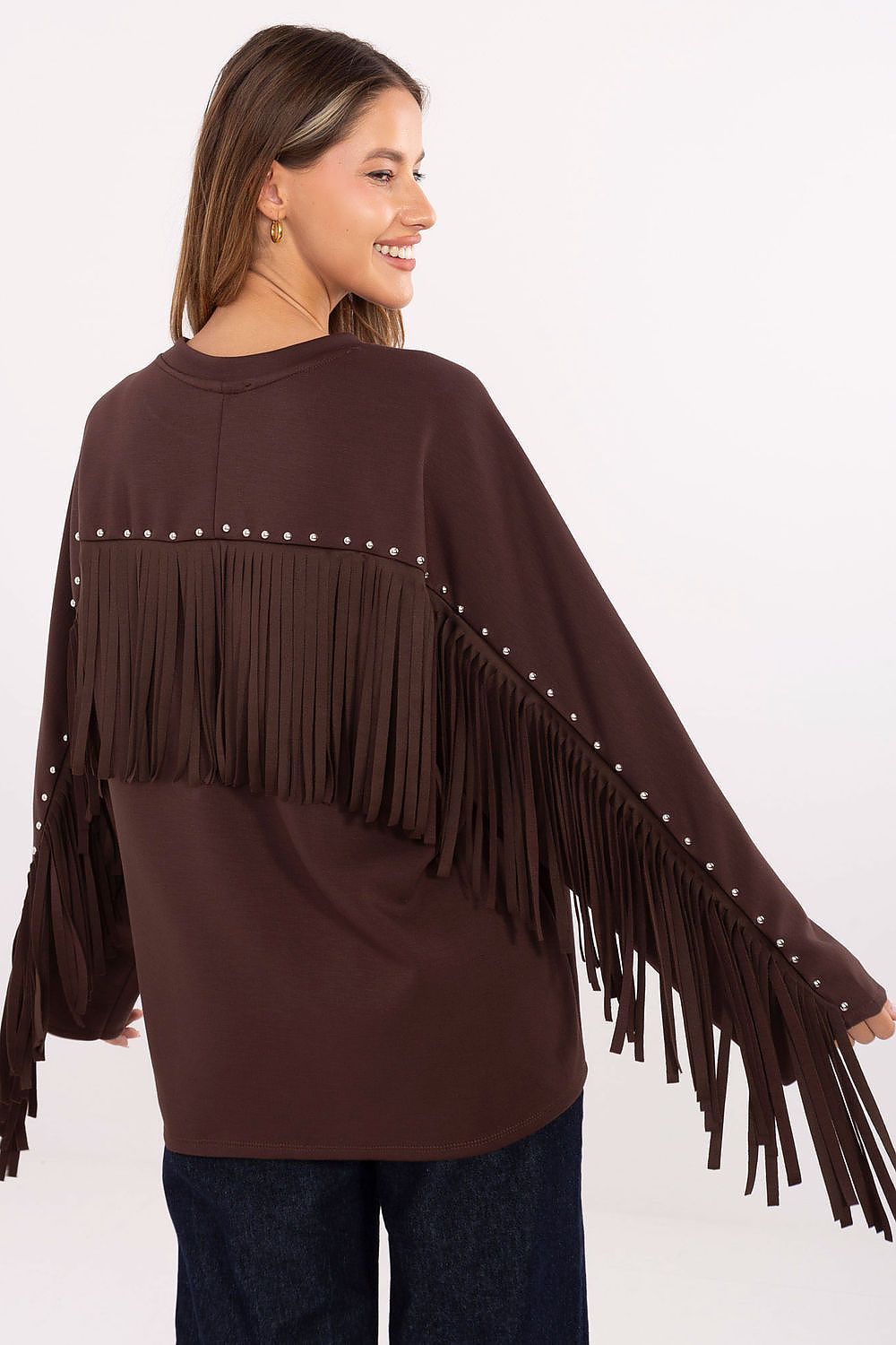 Sophisticated women's sweatshirt from Factory Price, combining elegance with comfort, featuring trendy fringes and studs for a distinctive look.