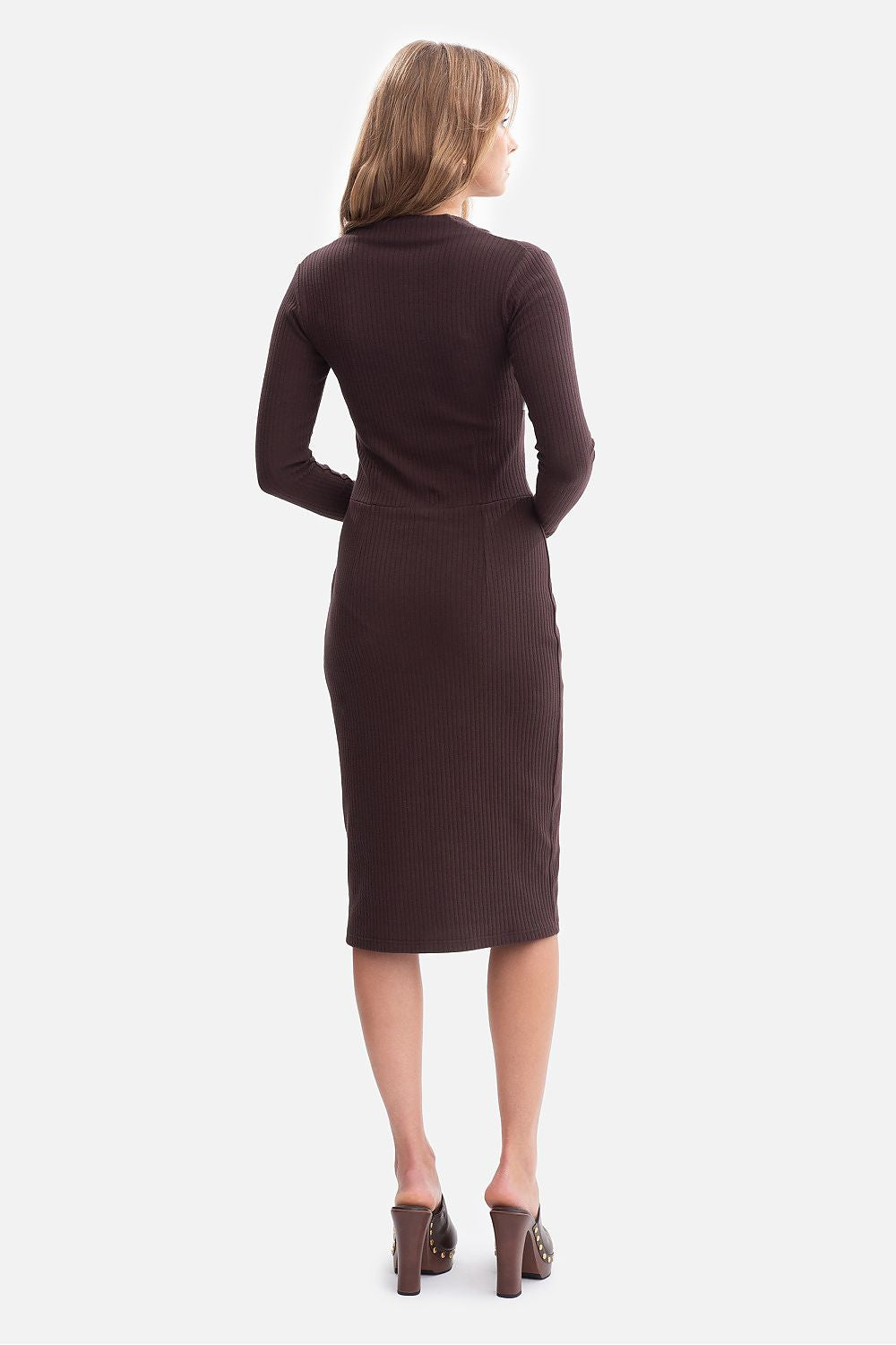 Elegant Midi Daydress by BeWear featuring a luxurious ribbed fabric, V-neck design, and fitted silhouette for a sophisticated look.