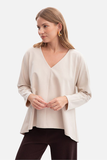 BeWear Women's V-Neck Blouse in Oversized Fit showcasing luxurious soft cotton blend fabric, featuring a breezy design perfect for casual elegance.