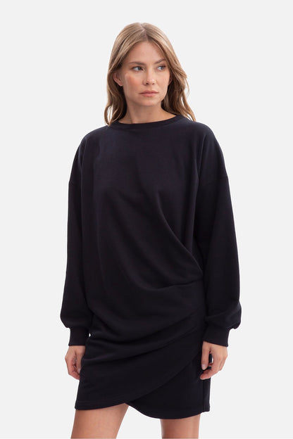Beautifully designed BeWear Women's Oversized Daydress showcasing modern chic style, with dropped shoulder line and oversized effect, embodying contemporary luxury.