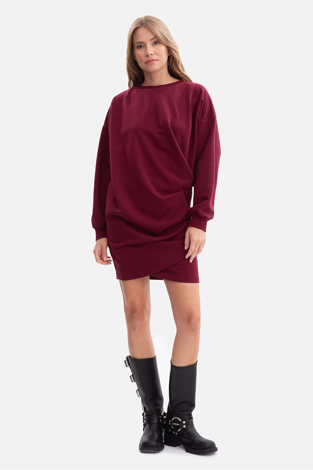 Side view of BeWear Women's Oversized Daydress, highlighting the soft sweatshirt fabric and modern oversized design for a sophisticated casual look.