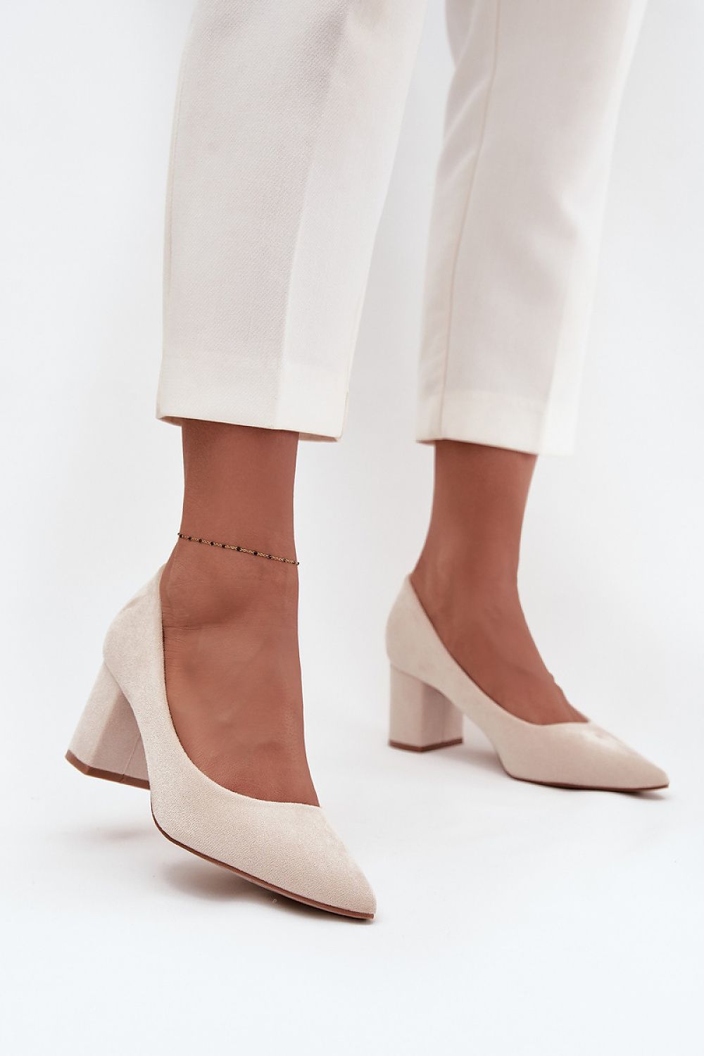 Stylish women's pumps in eco suede by Step in Style, combining elegance and comfort, available in sizes EU 38-41.