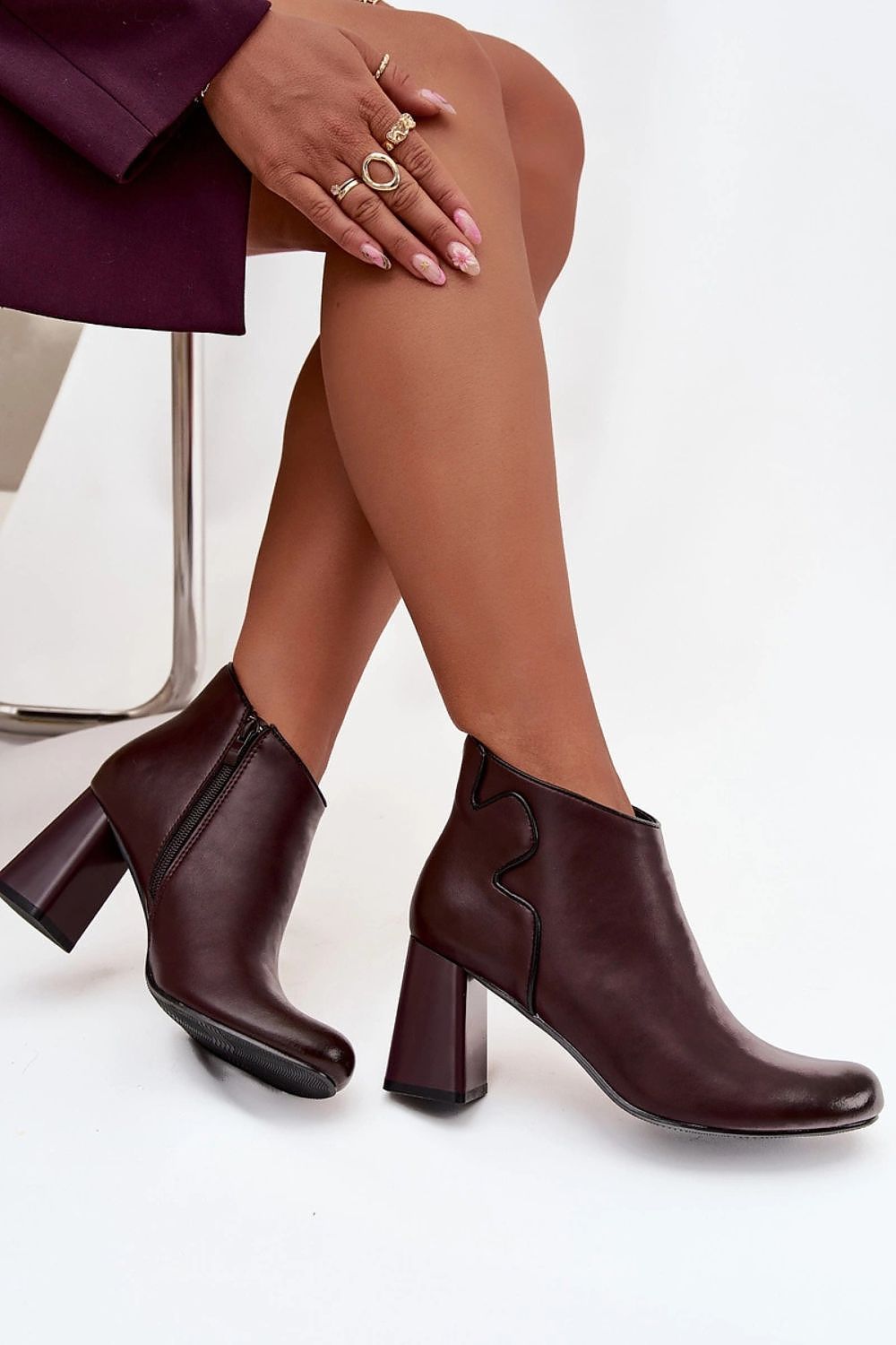 Elegant Jezzi women's ankle boots made from natural leather, featuring an 8cm block heel, perfect for chic autumn-winter looks by Step in Style.