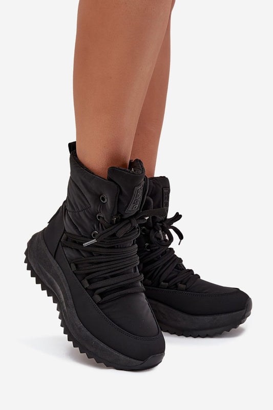 Luxury warm snow boots by Step in Style featuring a thick sole and faux fur for ultimate winter comfort, available in EU sizes 36-41.