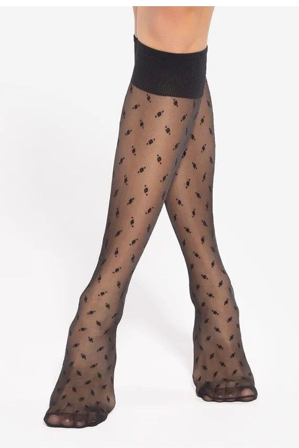 Gatta knee-high socks in a stunning geometric pattern, featuring a soft texture and comfort-focused non-binding cuff.