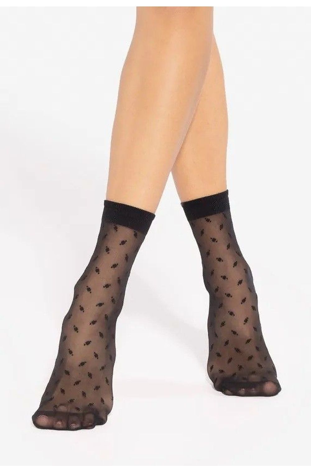 Gatta Women's Elegant Semi-Matte High Socks, 20 DEN with subtle pattern, showcasing luxury comfort and fit, ideal for enhancing leg elegance.