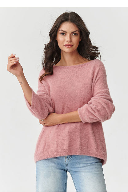 Versatile Makadamia women's sweater in 100% polyamide, offering warmth and comfort with a loose fit and feminine silhouette.
