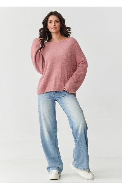 Luxurious and soft women’s loose fit polyamide sweater by Makadamia, featuring an elegant boat neck and versatile style suitable for any occasion, available in light gray.
