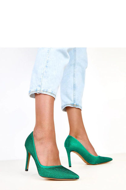 Beautifully crafted high heels from Solea with a sleek design, 10 cm heel, and shimmering crystal accents for a glamorous look.