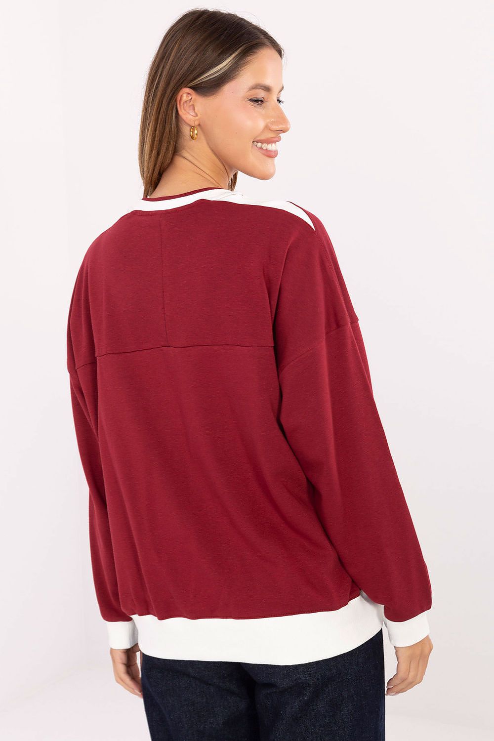 Stylish embroidered sweatshirt for women by Relevance, featuring a classic round neckline and contrasting ribbing.