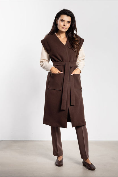 Chic long women's gilet vest with luxurious fleece material by Awama, designed to enhance the waist and comfort.