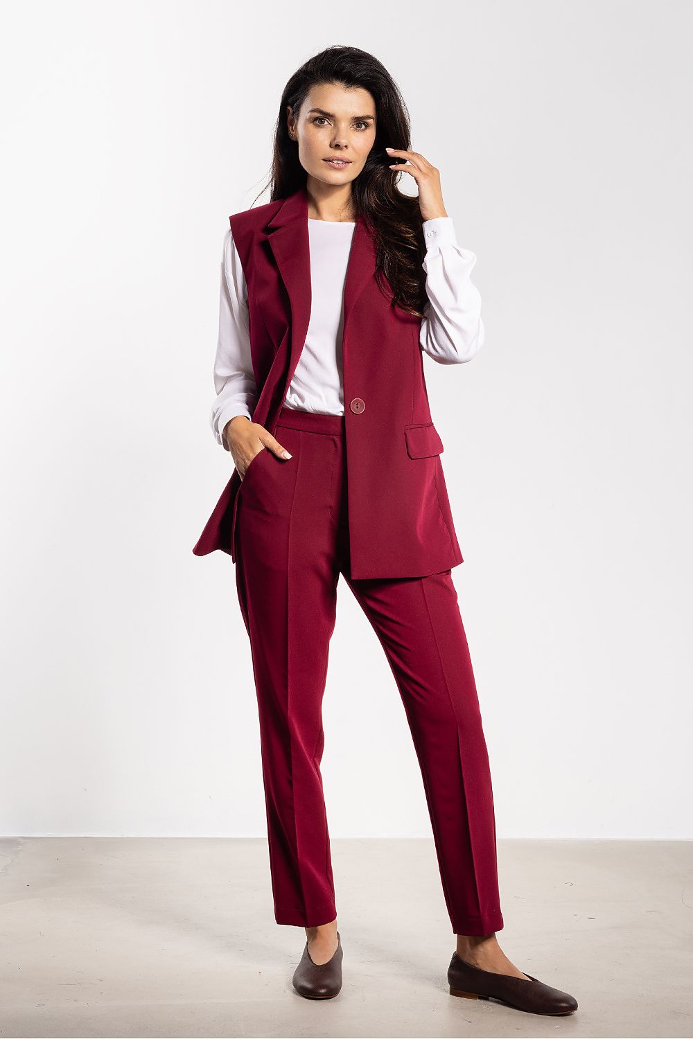 Close-up of the fabric texture of the Awama Gilet Vest, featuring premium polyester and viscose blend for ultimate comfort and elegance.