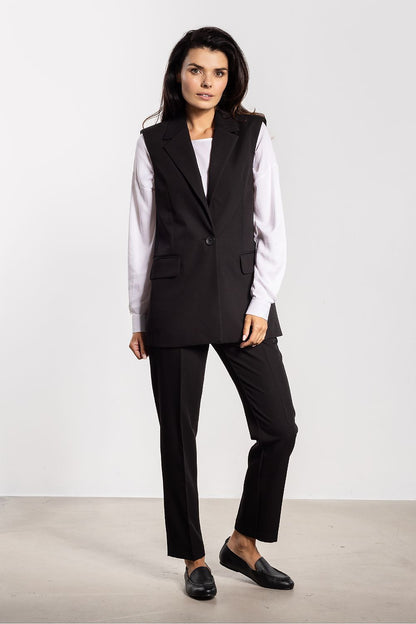 Stylish Awama women's gilet vest displayed in various sizes, emphasising the perfect fit and quality fabric for all body types.