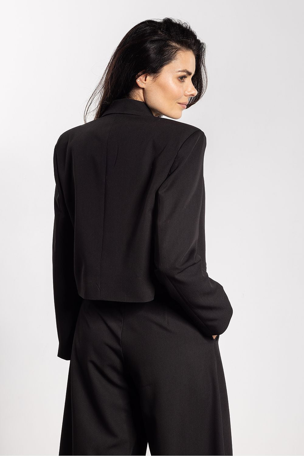 Luxurious Awama double-breasted jacket in versatile design, featuring professional look with straight shoulder line, ideal for modern fashion enthusiasts