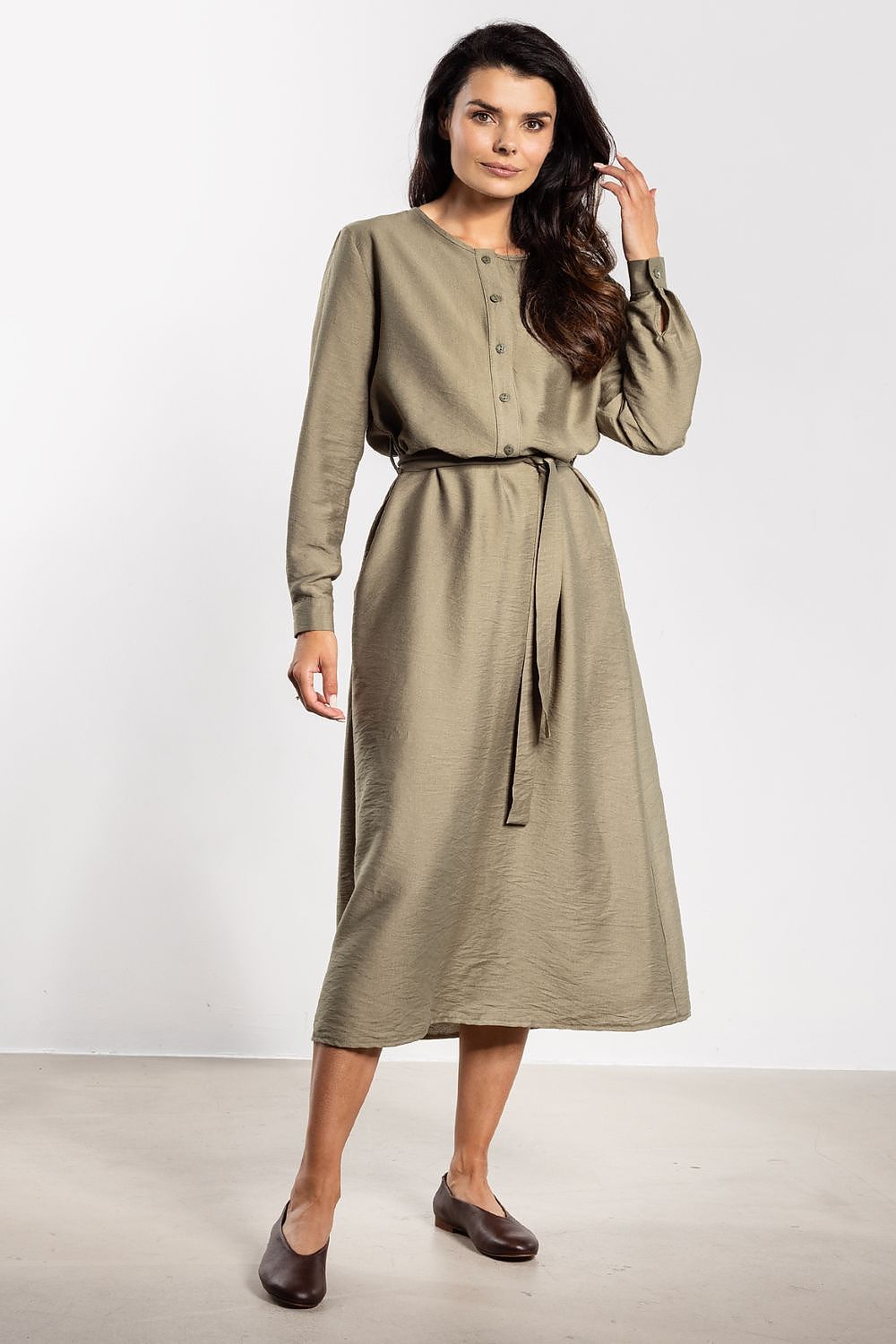 Chic awama A-Line maxi dress with minimalist design, enhancing feminine proportions for any elegant outing.