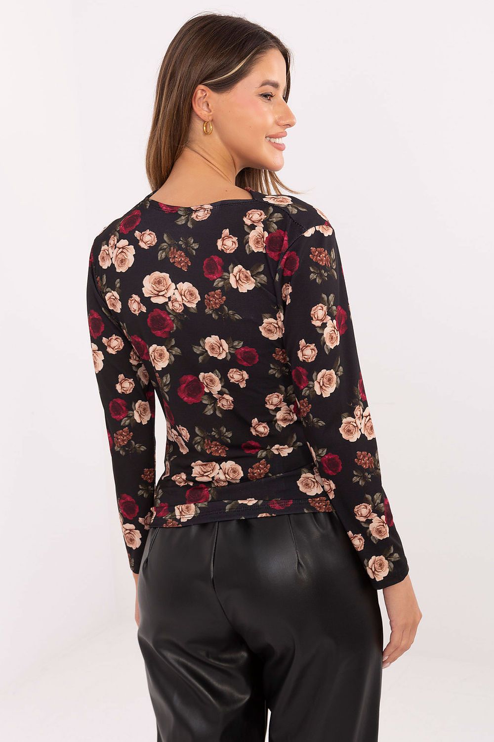 Full view of Rue Paris fitted floral blouse in size EU 0, highlighting its elegant silhouette and luxurious fabric blend for ultimate comfort.