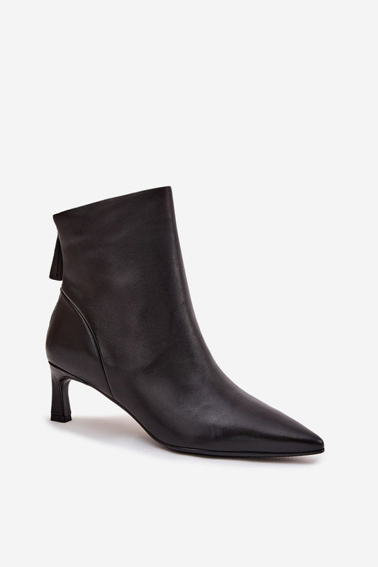 Elegant women's ankle boots in natural leather by Step in Style, featuring a sleek stiletto heel of 5.5cm, designed for a sophisticated silhouette.