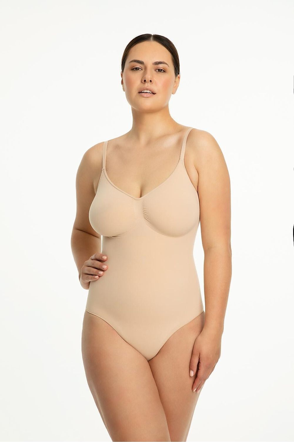 Julimex Elegant Shapewear Body 421 offering seamless comfort and bust lifting, designed in luxurious fabric for a flawless silhouette in sizes S to XXL. Perfect for enhancing natural curves under fitted clothing.
