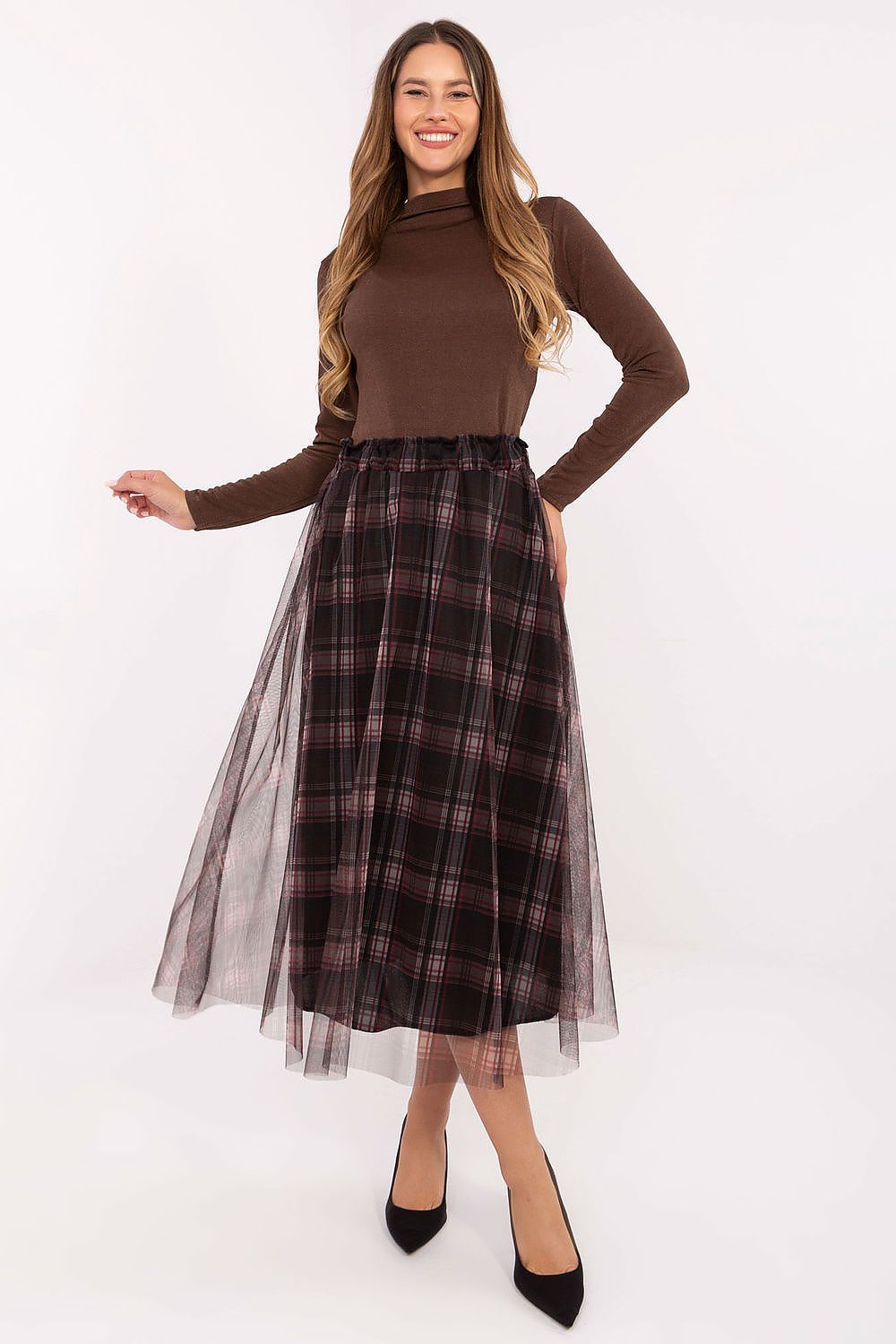 Elegant midi tulle skirt by Italy Moda, featuring a flared cut and exquisite checkered pattern, perfect for adding a touch of luxury to your wardrobe.
