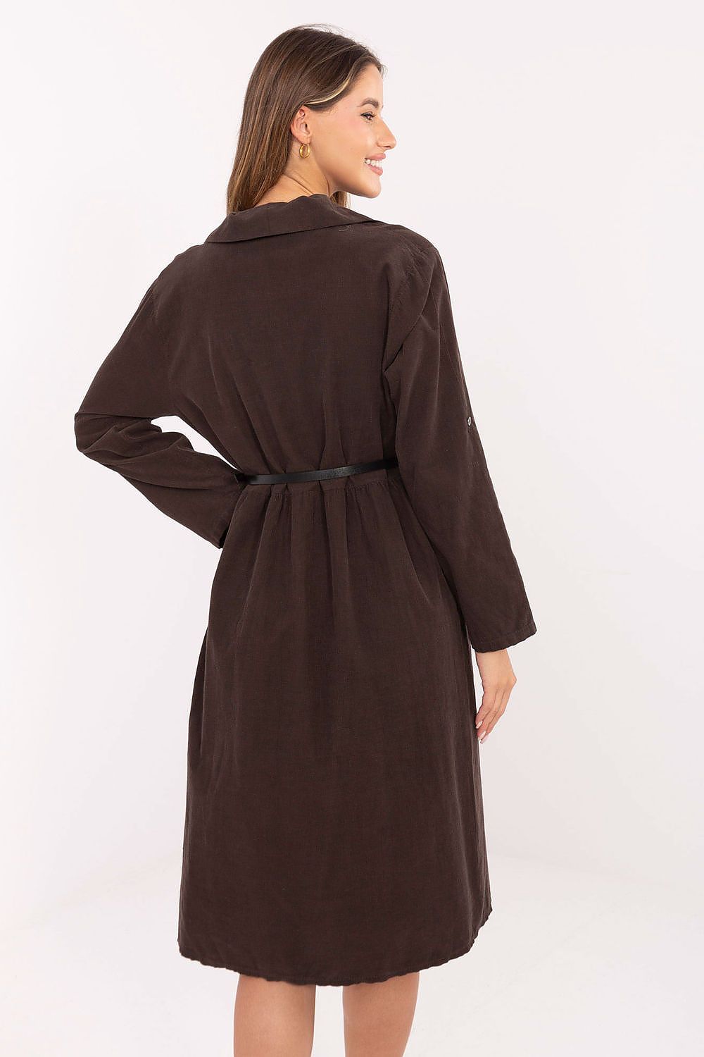 Close-up of classic cotton fabric featured in the Italy Moda Midi Shirt Dress, highlighting its soft and breathable quality for comfortable wear.