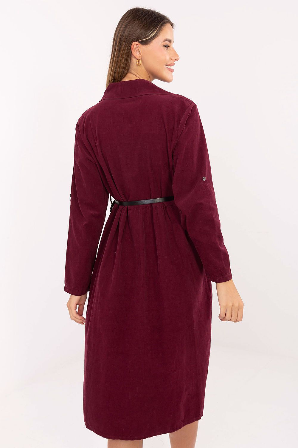 Detailed view of the button fastening and collar of Italy Moda Midi Shirt Dress, emphasising the sophisticated design elements of this wardrobe staple.