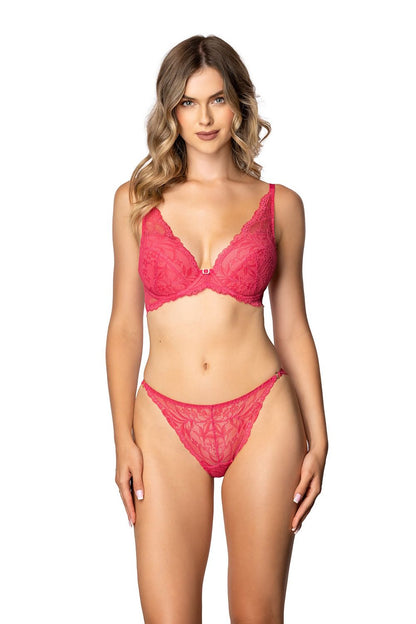 Elegant Raspberry Eternal M-4028/11/1 push-up bra by Mat, adorned with lace, enhancing femininity and comfort.