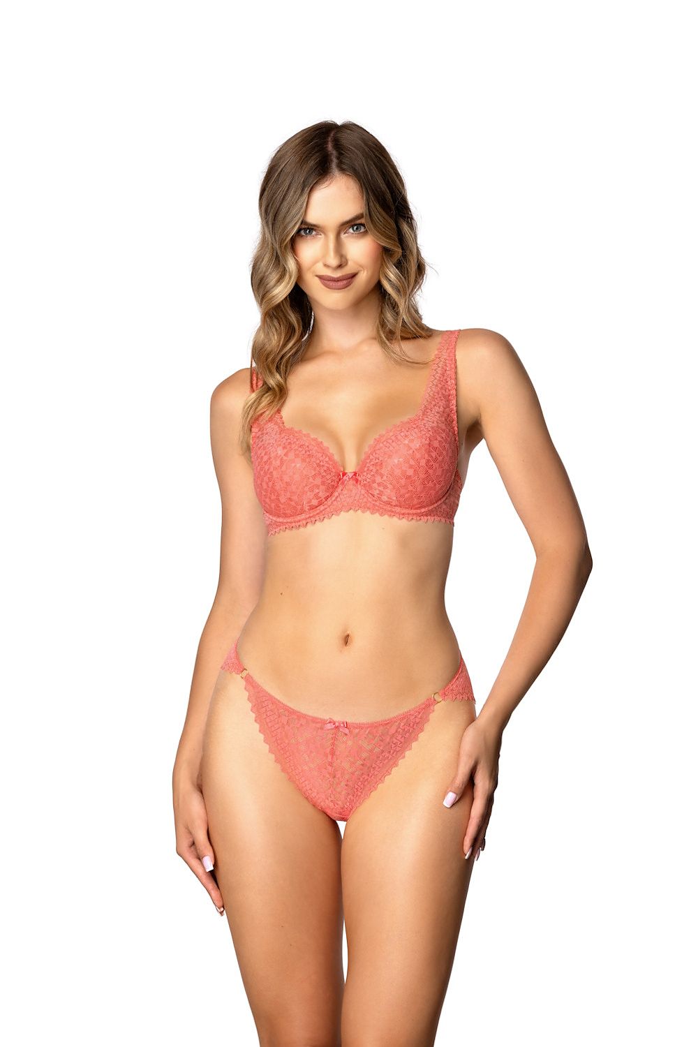 Elegant lace figs Gravity F-4050/5 coral panties by Mat, showcasing exquisite detailing and a romantic design, ideal for luxurious comfort.