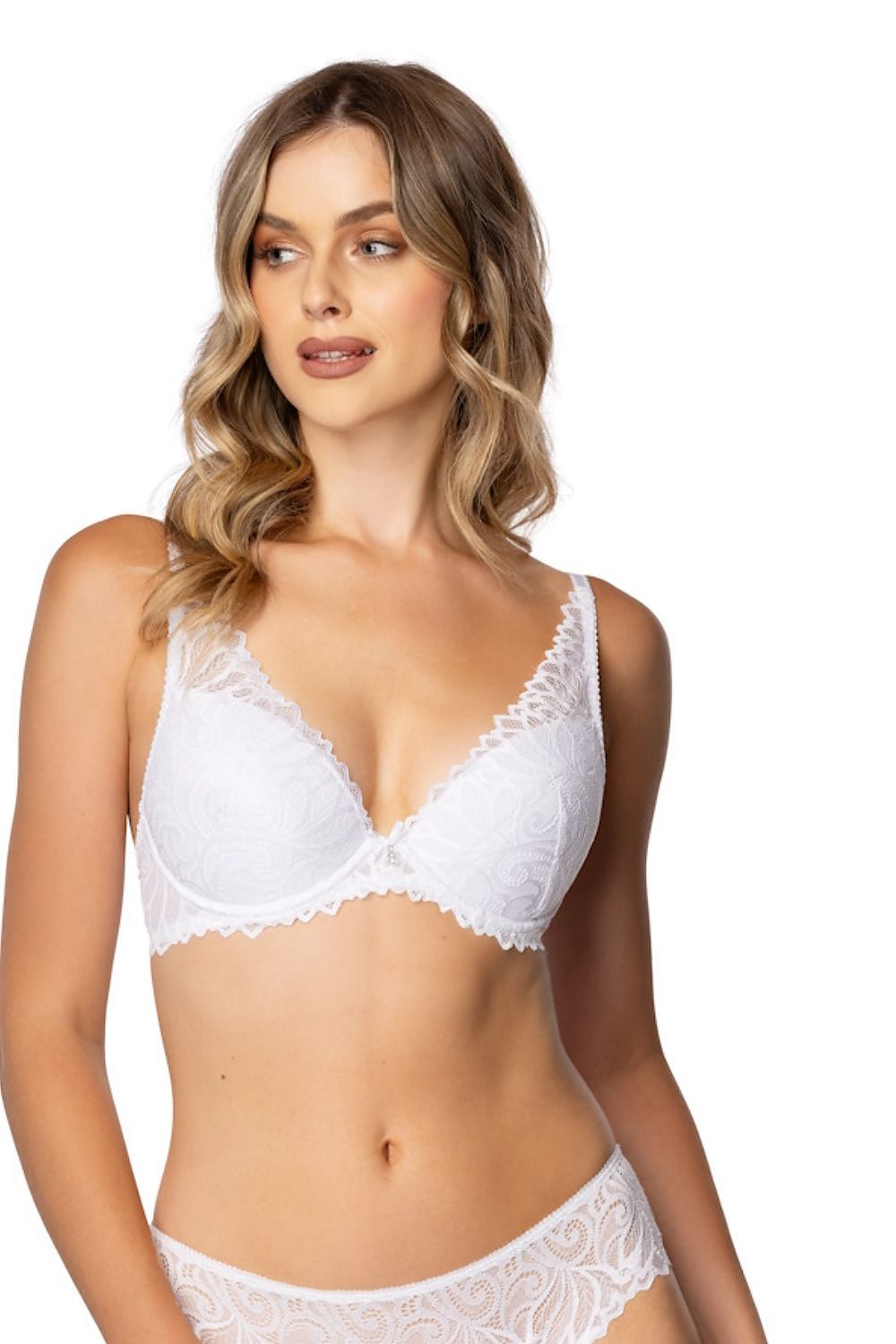 Sophisticated lace detailing on the Nerine White Push-Up Bra by Mat, designed for comfort and elegance in various sizes.