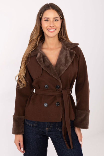 Sophisticated women's short fur coat by Rue Paris, highlighting the graceful blend of style and comfort, ideal for fashion-savvy women.