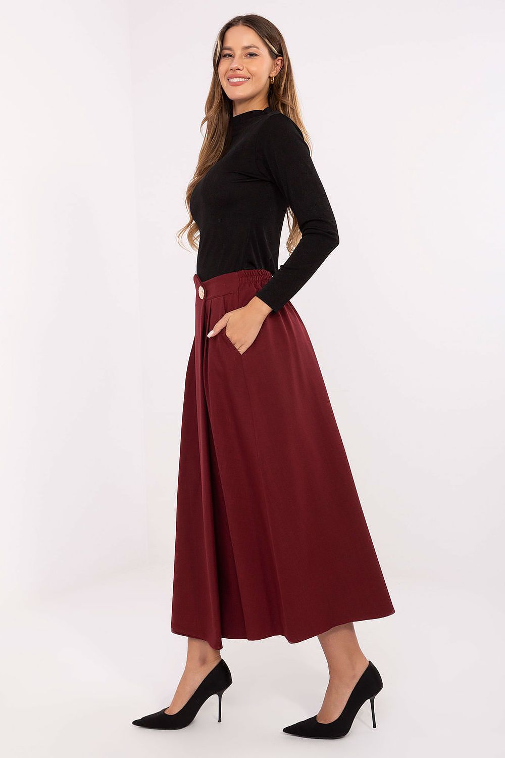 Back view of the Rue Paris Elegant Midi Skirt, showcasing the elastic waistband for a comfortable fit and the chic design suitable for various occasions.