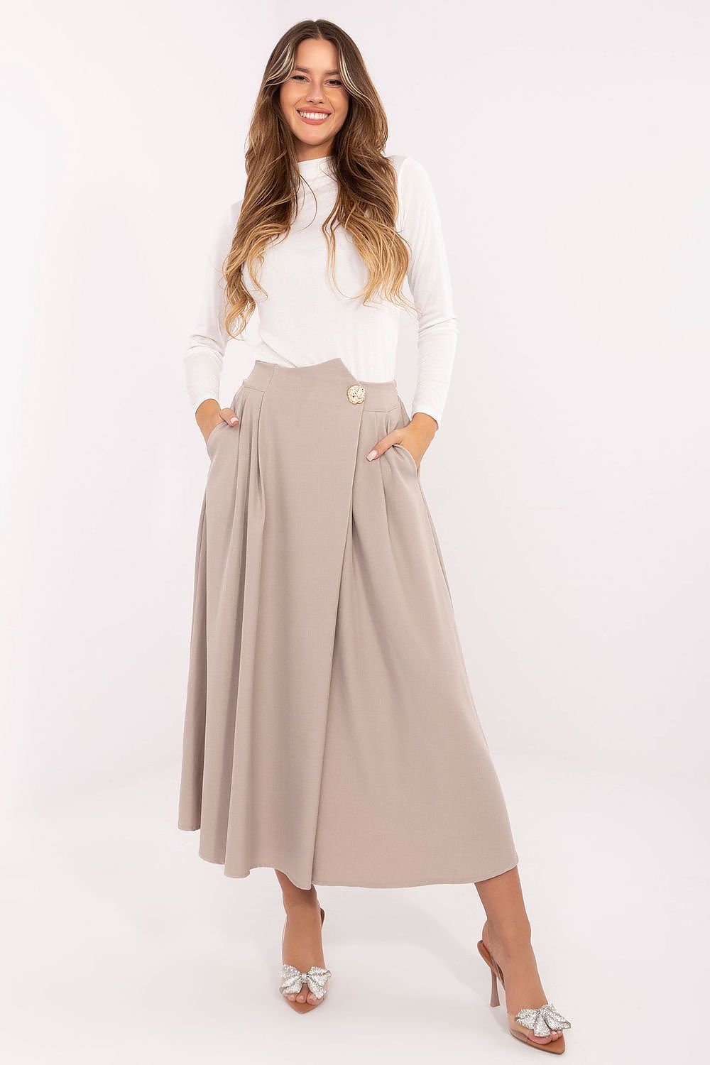 Chic pleated midi skirt by Rue Paris, perfect for office wear and formal occasions.