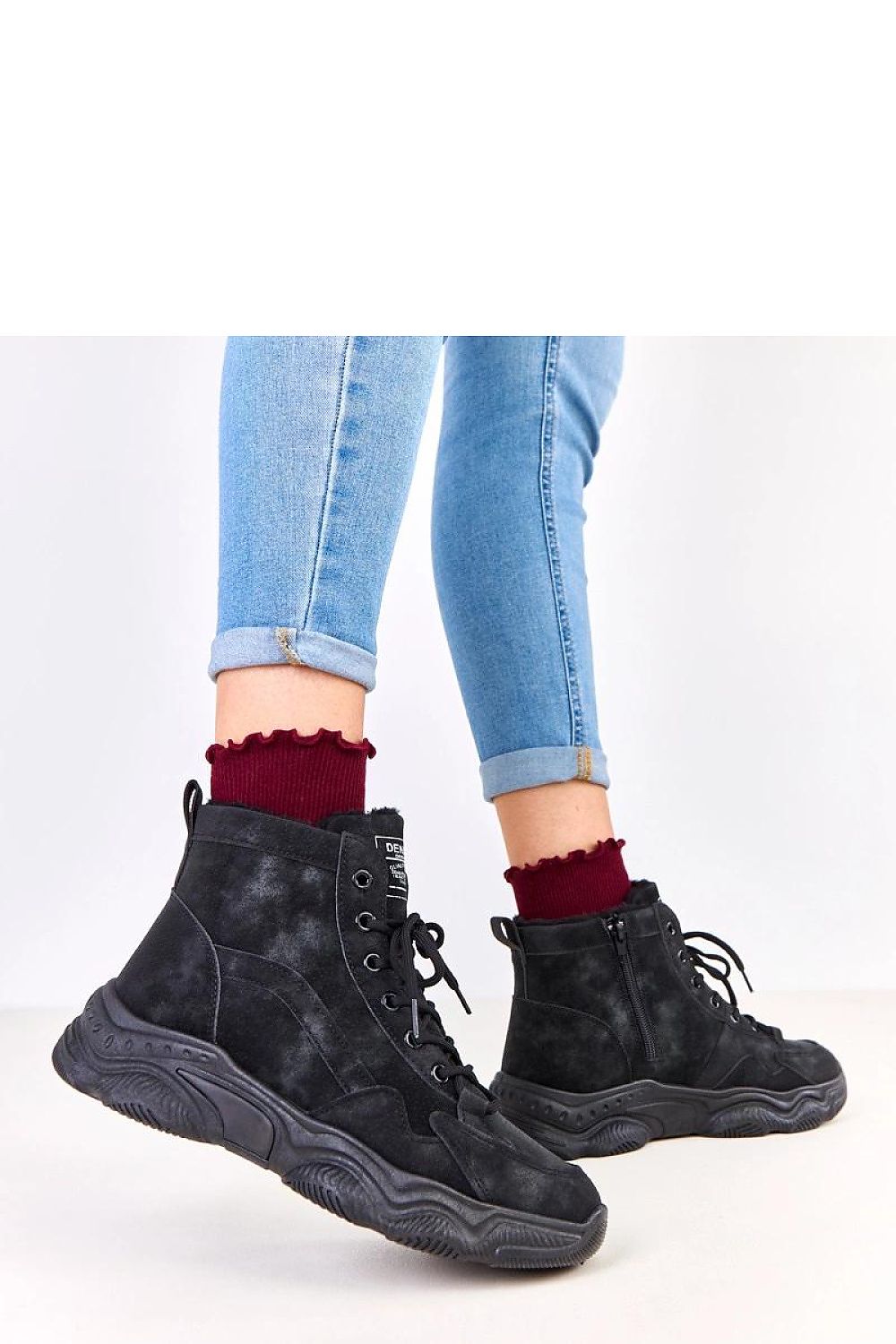 Chic Solea fur-lined ankle boots with a durable synthetic insole, ideal for enhancing your fall-winter style with comfort and warmth.