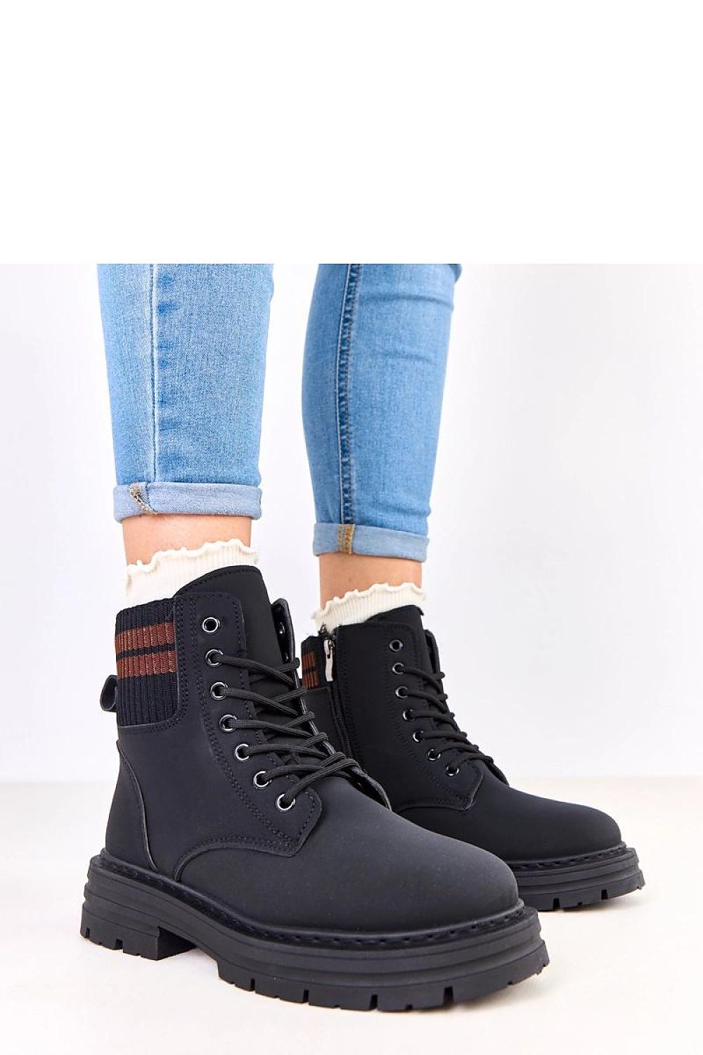 Solea Women's Insulated Trapper Boots featuring elegant fur lining and a stylish 4cm heel, ideal for autumn-winter seasons.